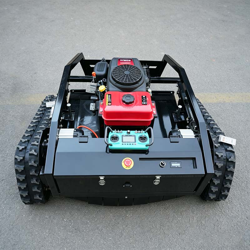 csj hs1000 rc track mower front CSJ-HS1000 Crawler Lawn Mower - Image 4