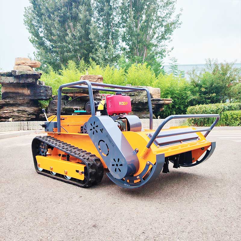 csj lj800 rc tracked flail mower side angle CSJ-LJ800 Crawler Lawn Mower - Image 2
