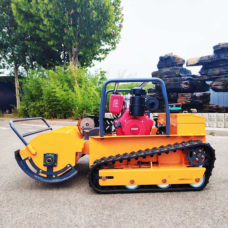 csj lj800 remote control tracked flail mower CSJ-LJ800 Crawler Lawn Mower - Image 4