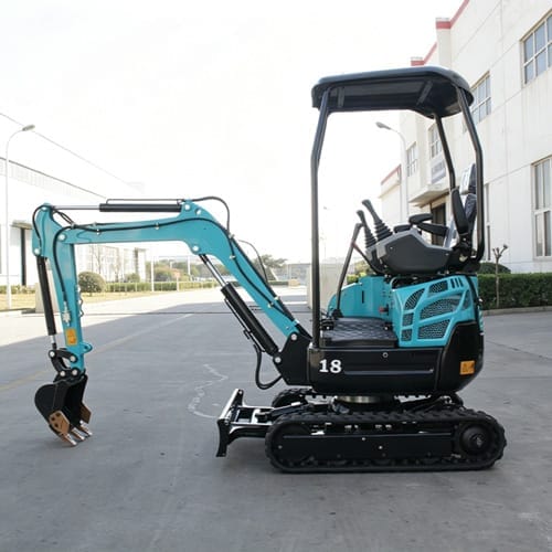 1.8 ton mini excavator side profile outdoor CSGW-18K Mini Excavator - Image 3