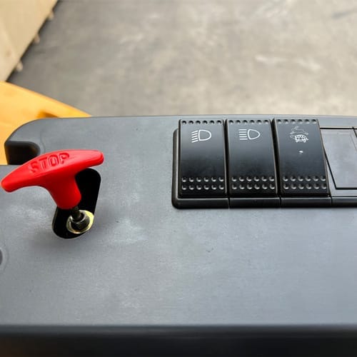 2.5 ton compact excavator rubber tracks detail CSGW-25K Mini Excavator - Image 5