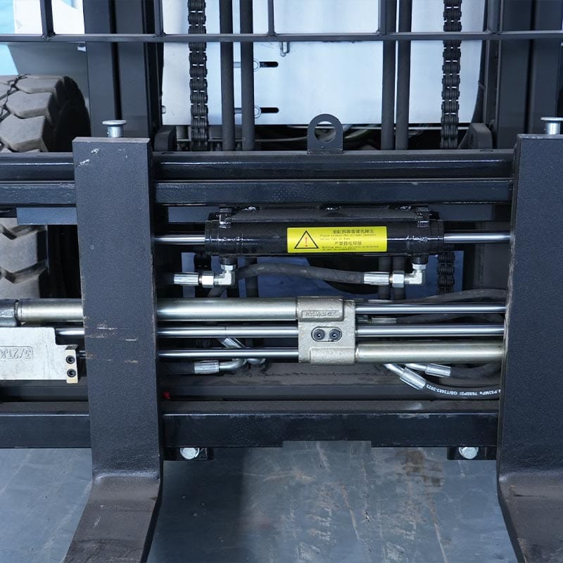 csah 15 1.5t electric forklift mast assembly view CSAH-15 1.5Ton Electric Forklift - Image 4