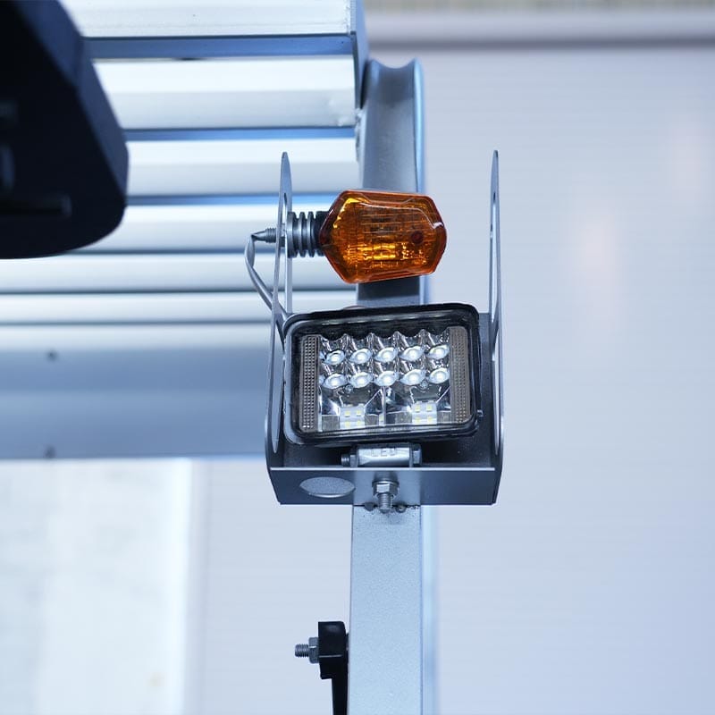 csah 15 electric forklift overhead guard light detail CSAH-15 1.5Ton Electric Forklift - Image 2