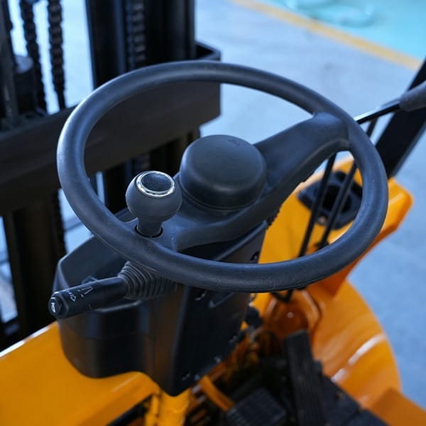 csah 25 2.5 ton electric forklift front angle CSAH-25 2.5Ton Electric Forklift - Image 2