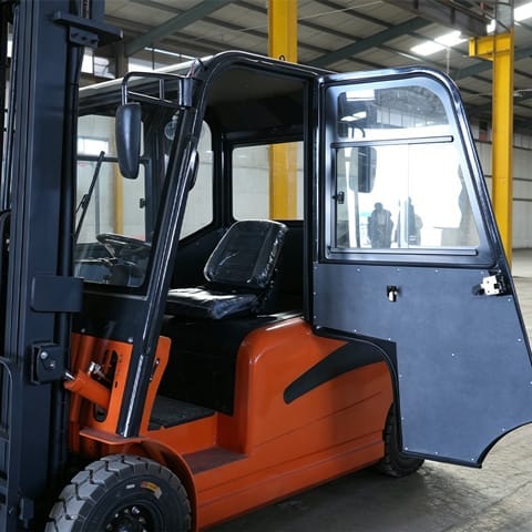csah 30 3.0 ton electric forklift outdoor view CSAH-30 3.0Ton Electric Forklift - Image 4