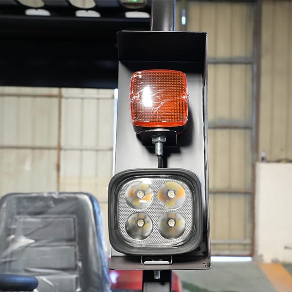 csde 15 1.5t electric forklift mast forks CSDE-15 1.5Ton Electric Forklift - Image 3