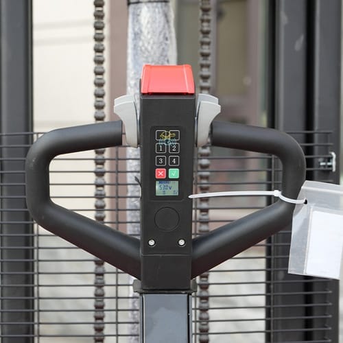 cshf z15 stand on electric stacker control handle CSHF-Z15 Stand-on Electric Stacker - Image 6