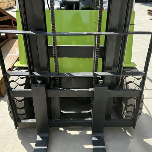 cshz 20 2t electric forklift front view CSHZ-20 2.0Ton Electric Forklift - Image 4