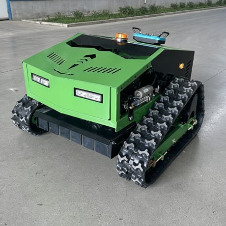 csj hb500 remote operated slope mower angle CSJ-HB500 Crawler Lawn Mower - Image 3
