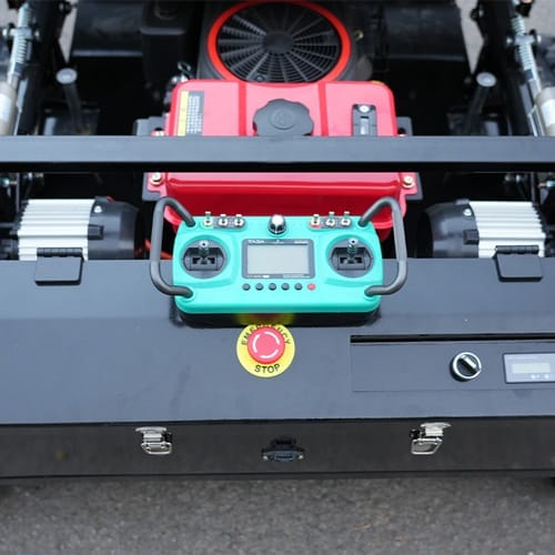 csj hs800 remote control mower rear panel CSJ-HS800 Crawler Lawn Mower - Image 5