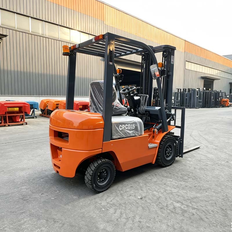 csqd 15 1.5t diesel counterbalance forklift front view CSQD-15 1.5Ton Diesel Forklift Truck - Image 3