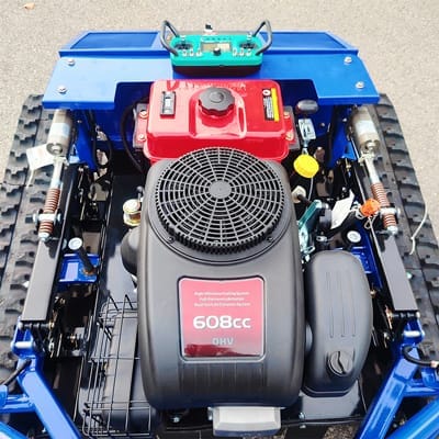 remote controlled lawn mower engine detail CSJ-QL800 Crawler Lawn Mower - Image 5
