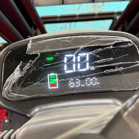 chariot élévateur électrique Csak 25 de 2,5 tonnes 1 Affichage de niveau de batterie de chariot élévateur électrique